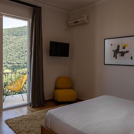 Theoxenia Hotel Andritsaina Bagian luar foto
