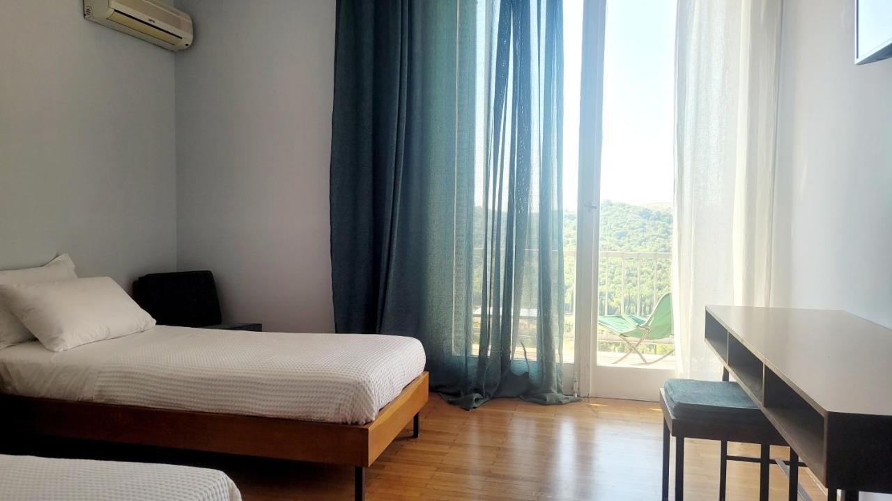 Theoxenia Hotel Andritsaina Bagian luar foto
