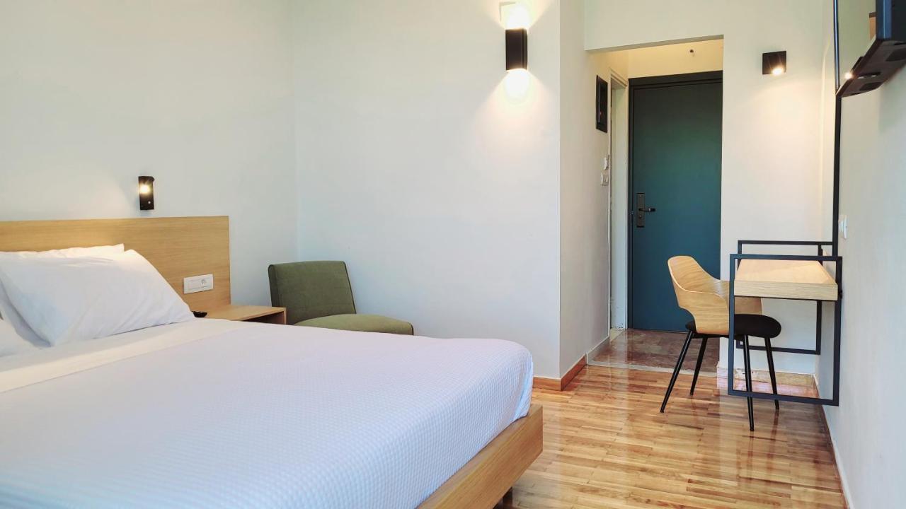 Theoxenia Hotel Andritsaina Bagian luar foto