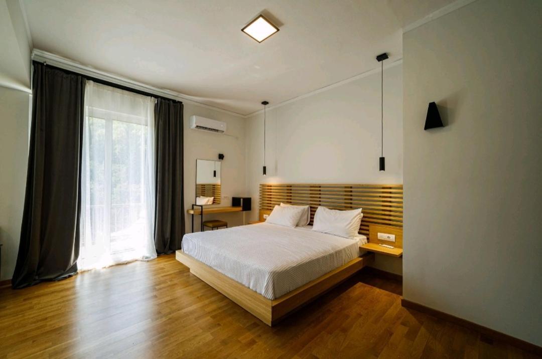 Theoxenia Hotel Andritsaina Bagian luar foto