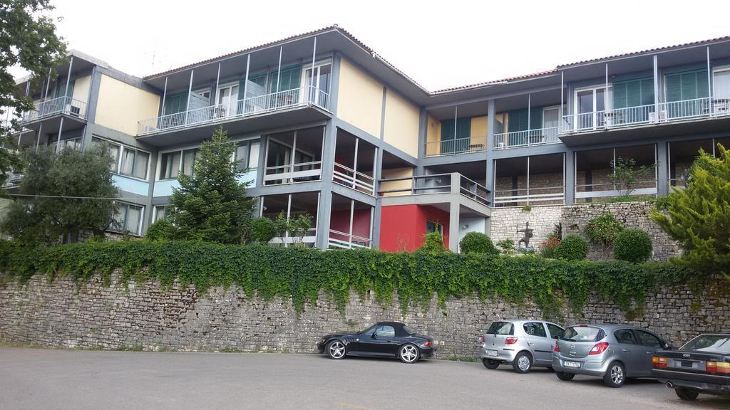 Theoxenia Hotel Andritsaina Bagian luar foto